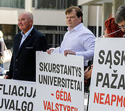 Lietuvos auk&scaron;tųjų mokyklų profesinių sąjungų susivienijimo piketas