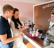 Evelina Anusauskaitė-Young ir Adamas Youngas