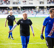 Pasaulio futbolo legendų rungtynės su legendiniais Lietuvos futbolininkais