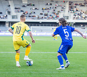 Pasaulio futbolo legendų rungtynės su legendiniais Lietuvos futbolininkais
