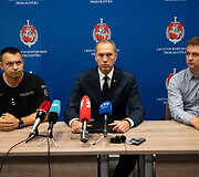 Spaudos konferencija apie tyrimą dėl narkotikų platinimo, i&scaron;sivysčiusį į tarptautinę operaciją
