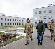 Atidarytas naujai pastatytas brg. gen. M. Pečiulionio artilerijos bataliono karinis miestelis