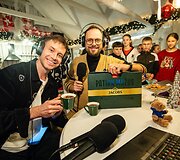 &bdquo;Įžiebkime Kalėdas&ldquo; finalas: tiesioginė M-1 radijo laida i&scaron; puo&scaron;niausių namų Lietuvoje