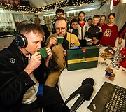 &bdquo;Įžiebkime Kalėdas&ldquo; finalas: tiesioginė M-1 radijo laida i&scaron; puo&scaron;niausių namų Lietuvoje