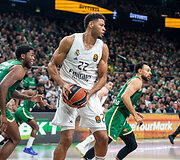 Walter Tavares
