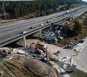 Per naktį nugriautas viadukas vir&scaron; Jonavos gatvės Kaune