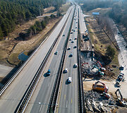 Per naktį nugriautas viadukas vir&scaron; Jonavos gatvės Kaune
