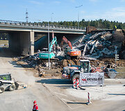 Per naktį nugriautas viadukas vir&scaron; Jonavos gatvės Kaune