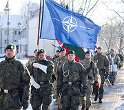 NATO daugianacionalinės kovinės grupės vadovavimo perdavimo ceremonija