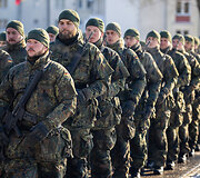 NATO daugianacionalinės kovinės grupės vadovavimo perdavimo ceremonija