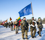 NATO daugianacionalinės kovinės grupės vadovavimo perdavimo ceremonija