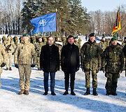NATO daugianacionalinės kovinės grupės vadovavimo perdavimo ceremonija
