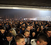 Minios žmonių plūsta į &bdquo;Sel&ldquo; koncertą