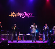 &bdquo;Take 6&ldquo;
