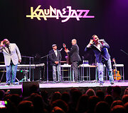 &bdquo;Take 6&ldquo;