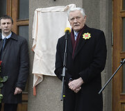 Valdas Adamkus