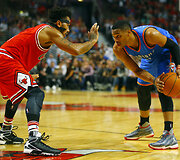 Derrickas Rose'as ir Russellas Westbrookas