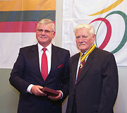Valdas Adamkus