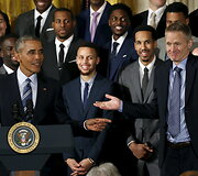 Barackas Obama ir Steve'as Kerras