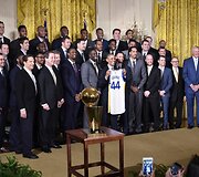 Barackas Obama pasveikino NBA čempionus
