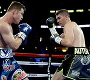 Canelo Alvarezas &ndash; Liamas Smithas