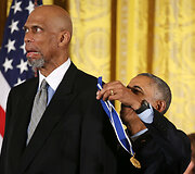 Barackas Obama ir Kareemas Abdulas-Jabaras