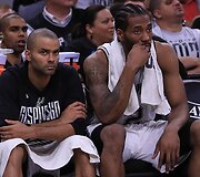 Tony Parkeris ir Kawhi Leonardas