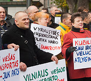 Transporto darbuotojų profesinės sąjungos Vilniuje surengė mitingą