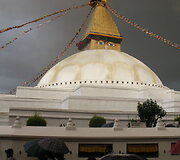 Baudanato stupa prie&scaron; vasaros liūtį