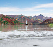 Ter&scaron;alais i&scaron; kasyklos užlietas Geamana kaimas