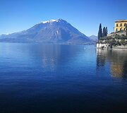 Vaizdas į Como ežerą Varenna miestelio pakrantėje