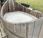 Keliautojai apsilankę Apynių namuose mėgavosi Ofuro vonia su aromatingu alumi, &scaron;altinio vandeniu ir apynių žiedais