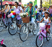 &bdquo;Fancy Women Bike Ride&ldquo;