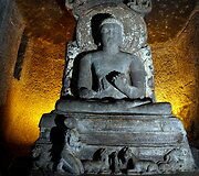 Ellora ir ajanta urvai