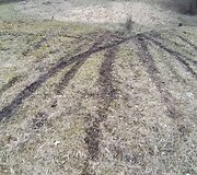 Motociklais i&scaron;važinėtas Kudinų piliakalnis ir jo apylinkės