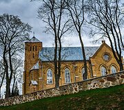 Veprių &scaron;vč. Mergelės Marijos rožančiaus karalienės bažnyčia (Ukmergės r.)