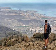 Simono ir jo &scaron;eimos gyvenimas Tenerifėje
