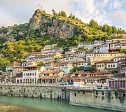 Albanija