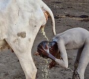 Visi&scaron;kai įprastas dalykas praustis &scaron;lapimu. Pietų Sudanas