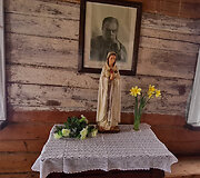 Maironio tėvi&scaron;kėje, sodyboje-muziejuje tradici&scaron;kai vyksta gegužinės pamaldos.