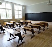 Restauruota Kurnėnų L. Radziukyno mokykla