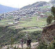 Butano karalius Jigme Khesaras Namgyelas Wangchuckas žygiuoja po &scaron;alį