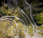 Tianmen&scaron;ano didžiųjų vartų kelias (Tianmen Shan Big Gate Road)