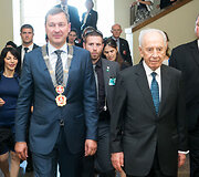Izraelio prezidentas Shimonas Peresas tapo Vilniaus garbės piliečiu