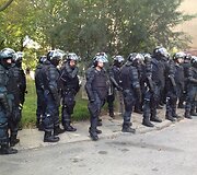Policijos pareigūnai sostinėje ruo&scaron;iasi sutikti futbolo sirgalius i&scaron; Lenkijos