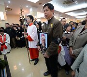 Atsisveikinimas su vyskupu Josephu Fan Zhongliangu