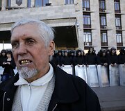 Donecke protestuotojai kvietė sugrįžti V.Janukovyčių