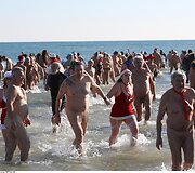 Nudistai Pietų Prancūzijoje laukia Naujųjų metų