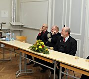 I&scaron; kairės į de&scaron;inę: dr. Olaf Mertelsman,&nbsp;Jānis Līmežs (vertėjas), Latvijos signataras Andris Toma&scaron;ūns, Lietuvos signataras Gediminas &Scaron;erk&scaron;nys, Estijos signatarė prof. Marju Lauristin. (c) Sigita Matulevičienė 