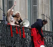 &bdquo;Femen&ldquo; aktyvistės Paryžiuje